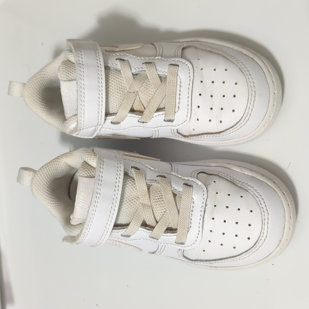 White Nike sneakers toddler boy
